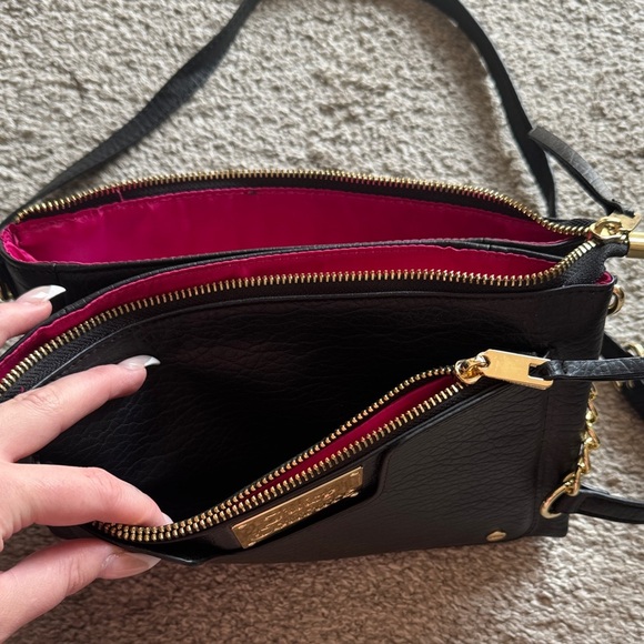 Juicy Couture Black and Gold Crossbody Bag with Removable Hand Clutch - Picture 6 of 14